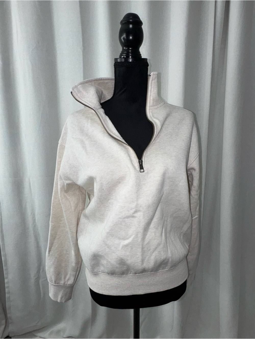 Universal Thread Women's Half-Zip Pullover Sweatshirt - Oatmeal